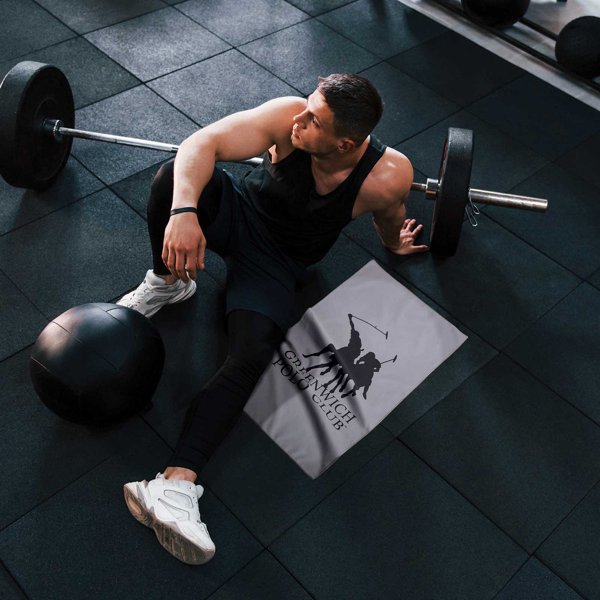Greenwich Polo Club gray microfiber gym towel 4184, 45 × 90 cm, with centered Polo logo, available at VVC SHOP Sitia, Crete.